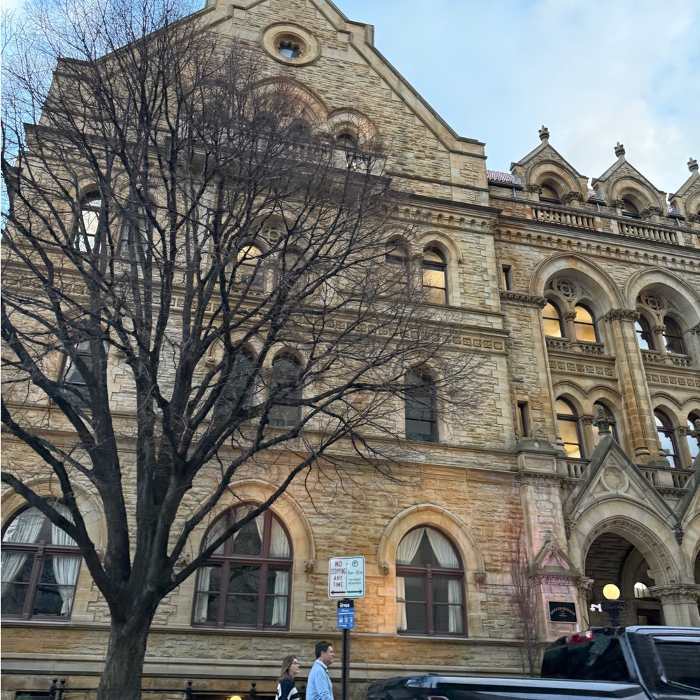 Meet your Posher, Tazrian